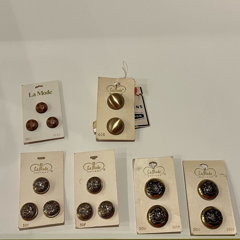Vintage Button Set - Picture 1 of 5
